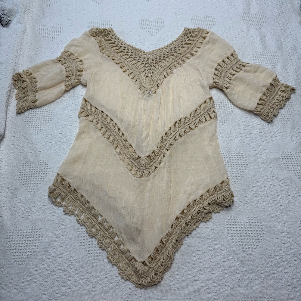 Tobi Boho Style “V” Bottom Shirt (S)